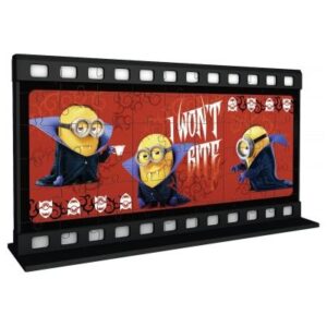 Puzzle 3D Minions Ravensburger de 108 pièces présenté comme modèle en volume