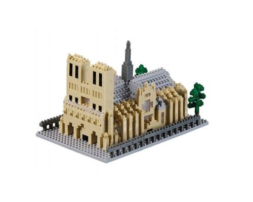 Puzzle 3D cathédrale Notre-Dame, modèle architectural composé de 928 pièces